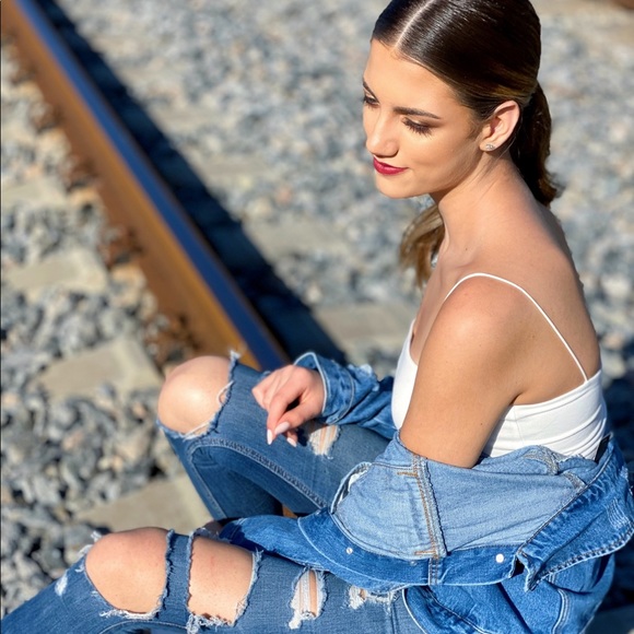 Meet your Posher, Malinda - Picture 1 of 1